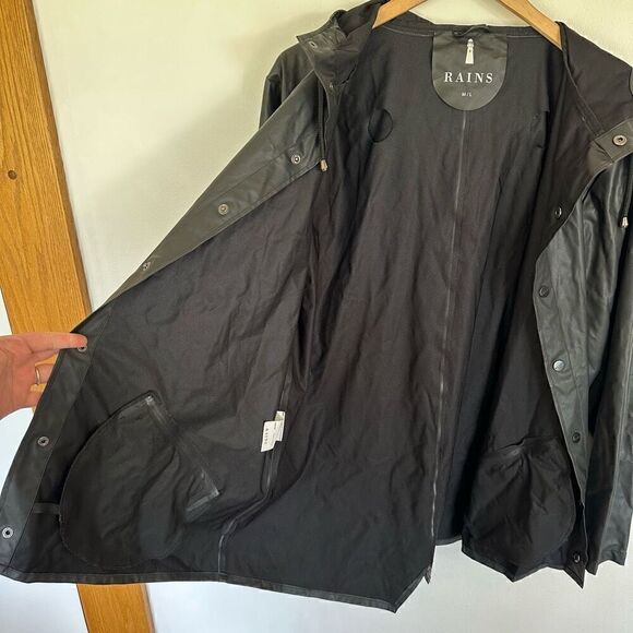 Rains Unisex Black Snap Button Closure Waterproof Windproof Lightweight Signatur - Picture 12 of 14